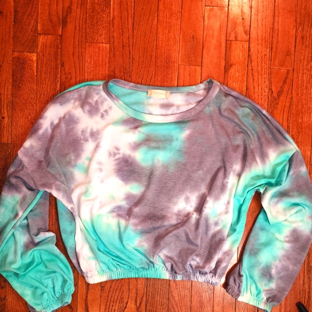 Altar'd State long sleeve tie dye crop top